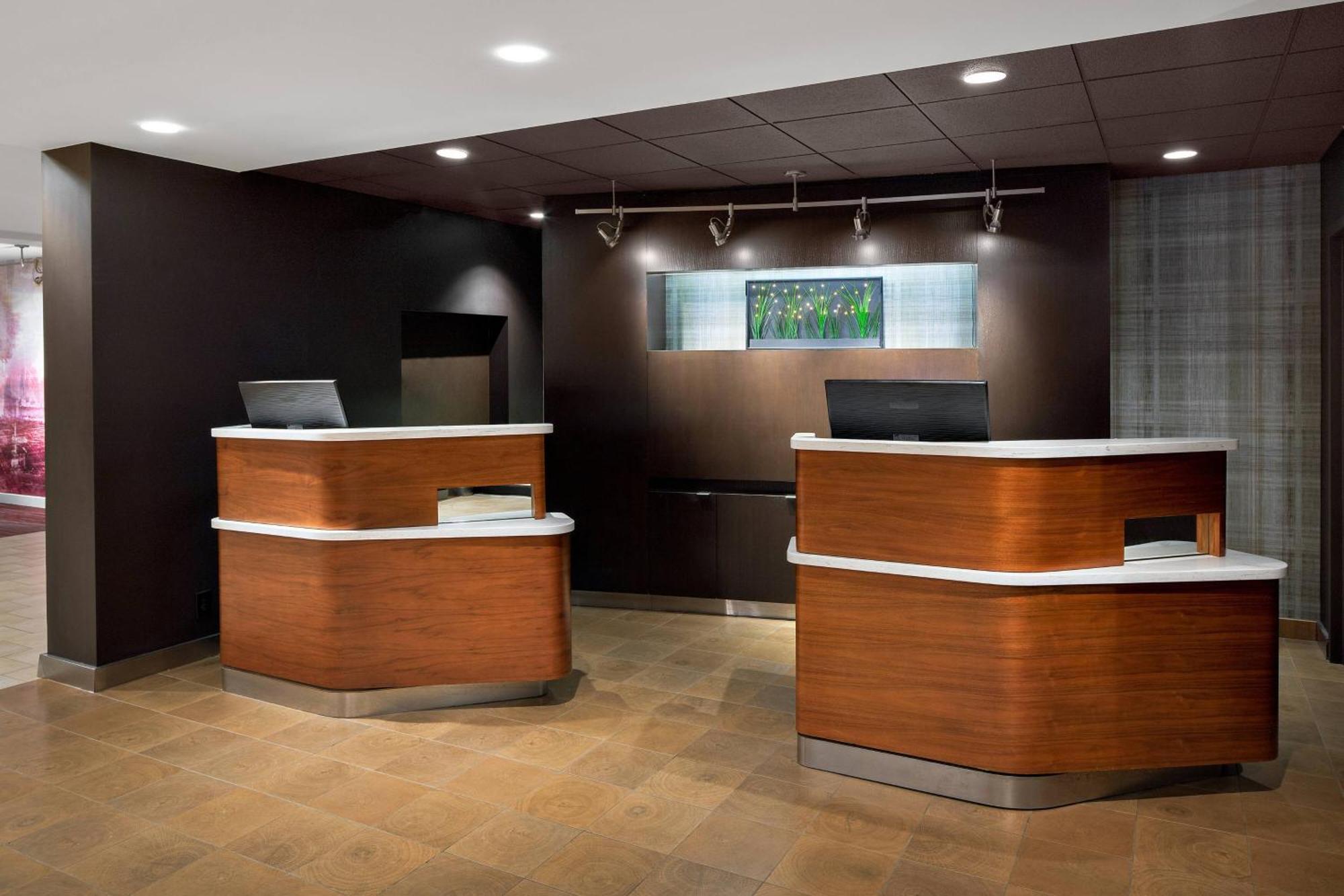 Courtyard By Marriott Pittsburgh Airport Hotell Coraopolis Eksteriør bilde