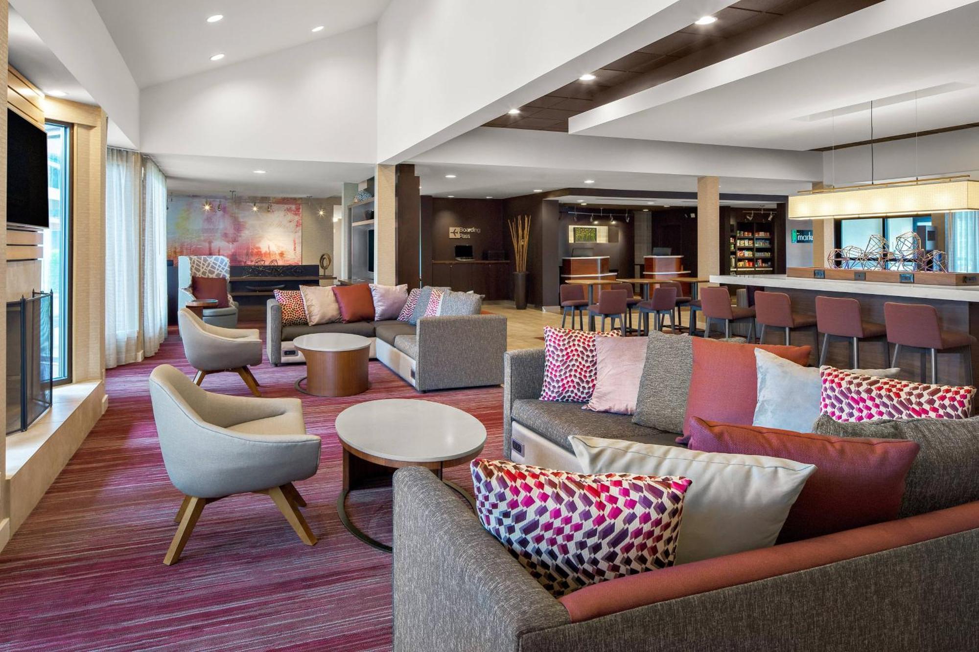 Courtyard By Marriott Pittsburgh Airport Hotell Coraopolis Eksteriør bilde