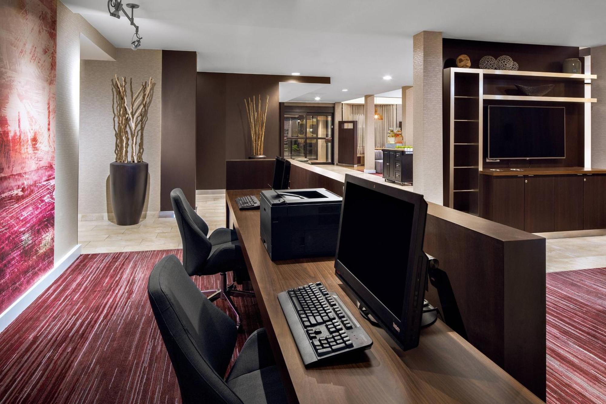 Courtyard By Marriott Pittsburgh Airport Hotell Coraopolis Eksteriør bilde