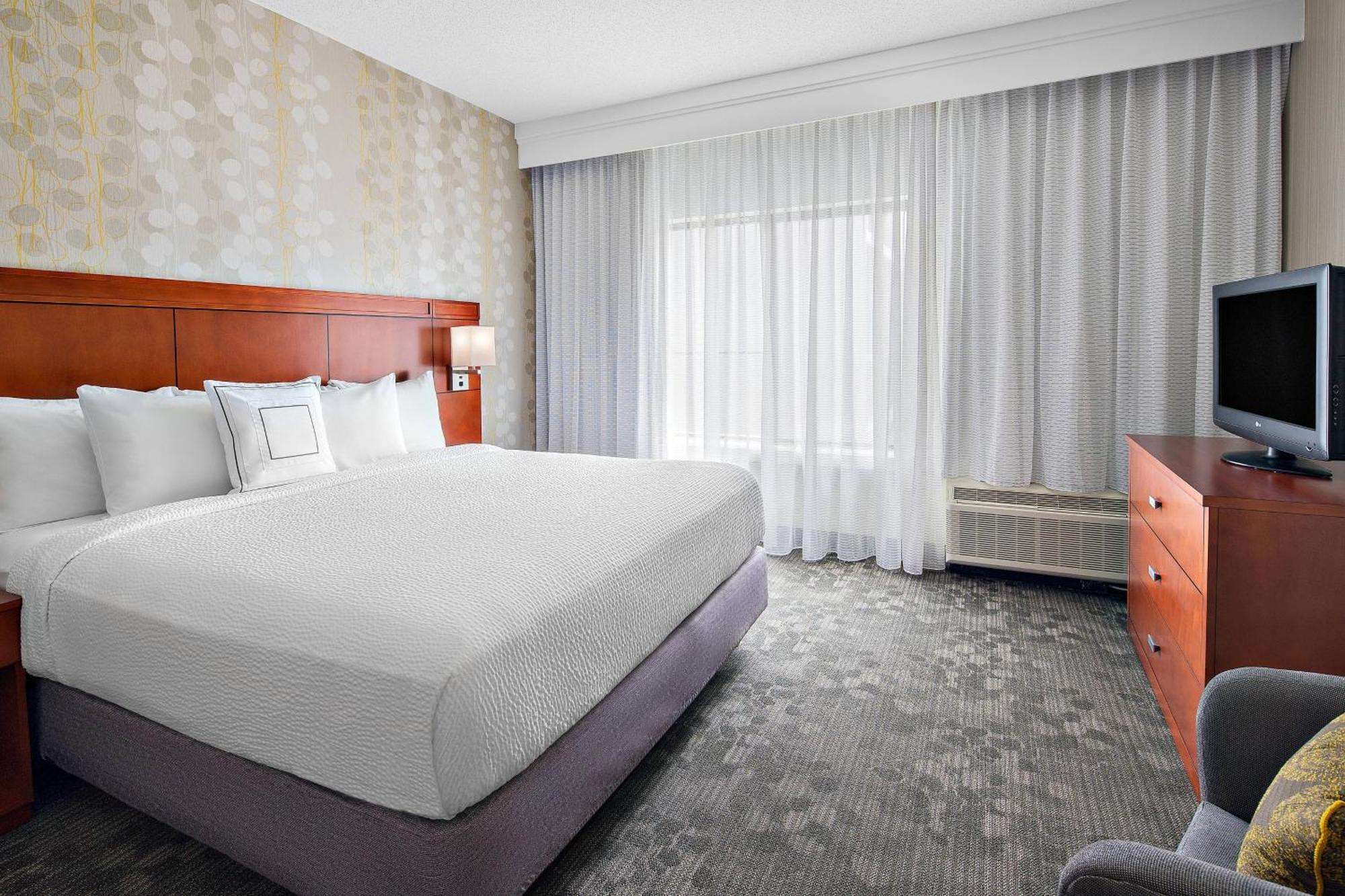 Courtyard By Marriott Pittsburgh Airport Hotell Coraopolis Eksteriør bilde