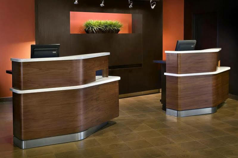 Courtyard By Marriott Pittsburgh Airport Hotell Coraopolis Eksteriør bilde